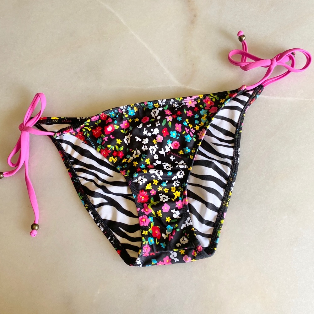 Guess❓ Bikini Bottom